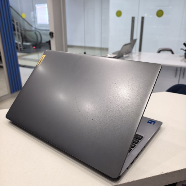 Ноутбук LENOVO ideapad slim 3 15amn8 15,6"/ Intel Core i7-13620H/ 16 Гб/ 512 Гб/