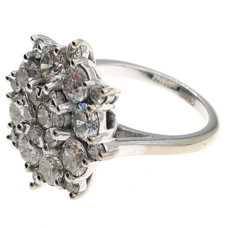 Кольцо из золота 585 пробы с бриллиантами