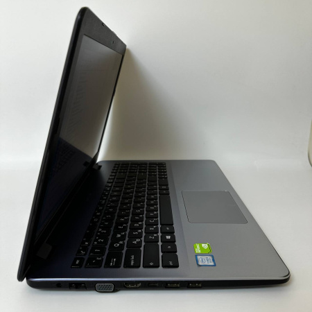 Ноутбук ASUS R542U R542U 15,6"/ INTEL CORE I3-8130U 2,20GHz/ 6 Гб/ 1 Тб/ SVGA UHD GRAPHICS 620