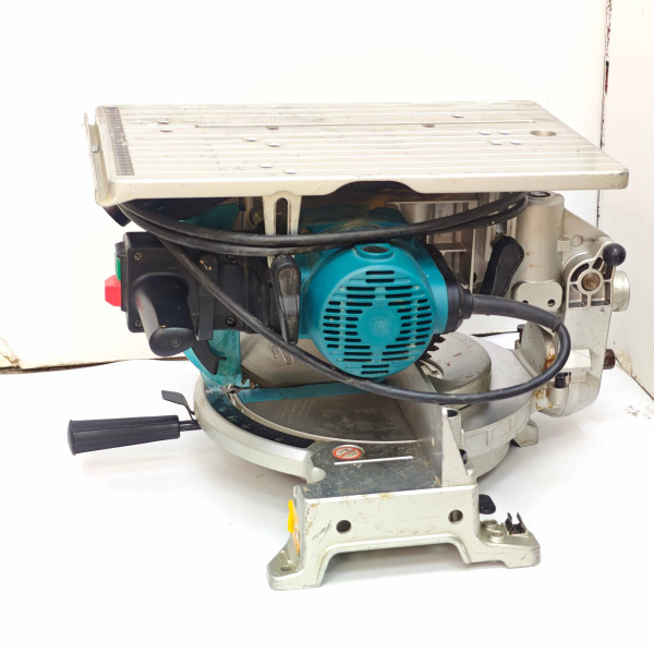 Торцовочная пила MAKITA  lh1040f