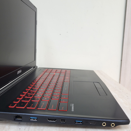 Ноутбук MSI GL62M 7REX-2673XRU 15,6"/ Core i7 7700HQ/ 8 гб/ SSD 128 гб/ HDD 500 гб/ NVIDIA GeForce GTX 1050 Ti 4 гб