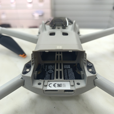 Квадрокоптер DJI  mini 3 pro