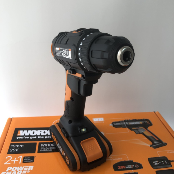 Шуруповерт WORX WX100.2 
