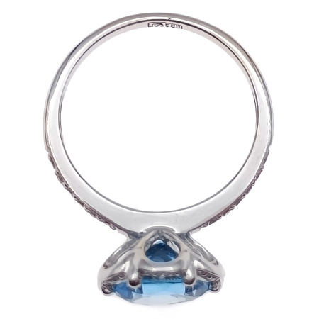 Кольцо из золота 585 пробы с бриллиантами и топазом