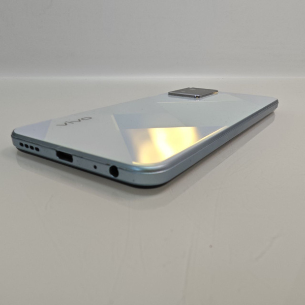 Мобильный телефон VIVO Y21 4/64 гб