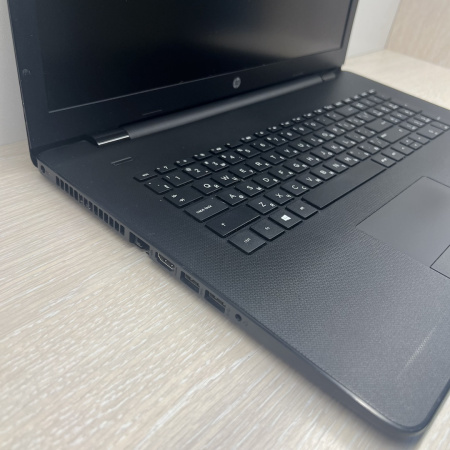 Ноутбук HP Laptor 17-ak066ur (2cv16ea) 17,3"/ AMD A10 9620p/ 6 гб/ SSD 240 гб/ Radeon 530 2 гб