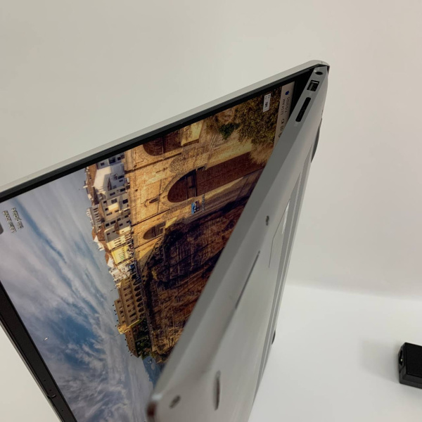 Ноутбук DELL Inspirion 15 5510 15,6"/ Intel Cоre i5-11320Н./ 8 Гб/ 512 Гб/