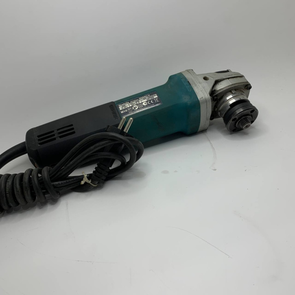 Ушм MAKITA  9566cv