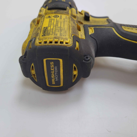 Шуруповерт DEWALT DCD7771