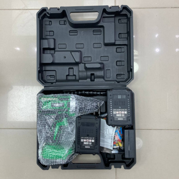 Шуруповерт Worten 2