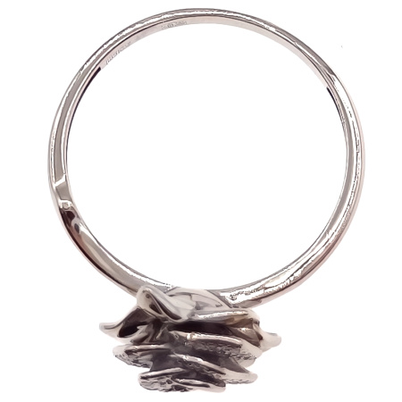 Кольцо из золота 585 пробы с бриллиантами