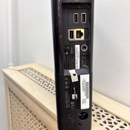 Игровая приставка XBOX 360