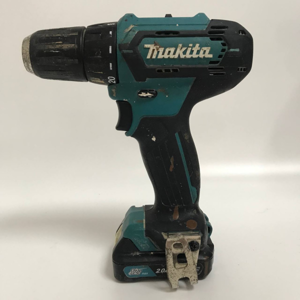 Шуруповерт MAKITA DF333D