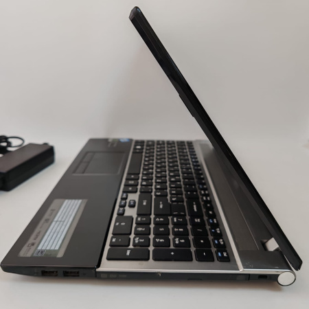 Ноутбук ACER Aspire V3-571G-53218G75  15,6"/  Intel Core i5-3210M, 2.5 ГГц/ 8 Гб/ 480 Гб/ NVIDIA GeForce GT 640M