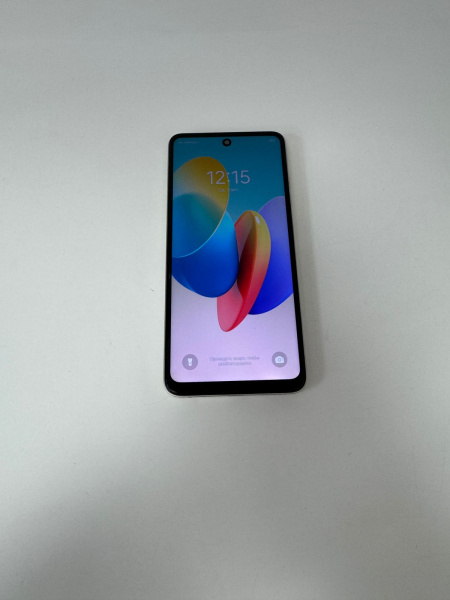 Мобильный телефон TECNO Spark GO 2024 4/128 гб