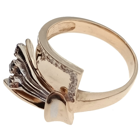 Кольцо из золота 585 пробы с бриллиантами