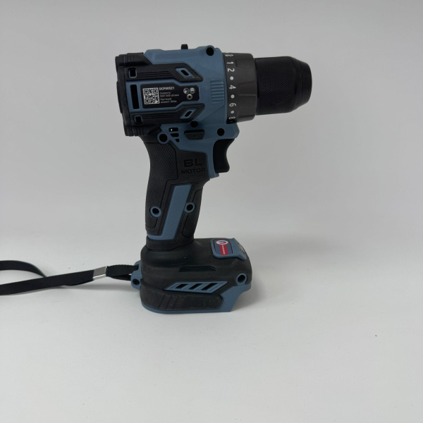 Шуруповерт  dcut dcf00521