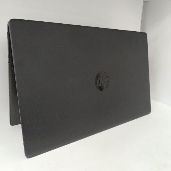 Ноутбук HP  17-CN0067UR 17,3"/ Intel Core i3-1115G4/ 4 Гб/ 256 Гб/