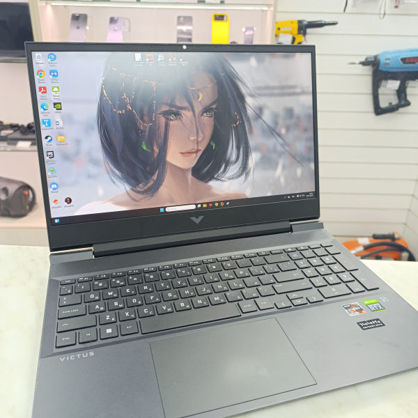 Ноутбук HP HP VICTUS 16-e0009ur 16,1"/ AMD Ryzen 5 5600H/ 16 Гб/ 512 Гб/