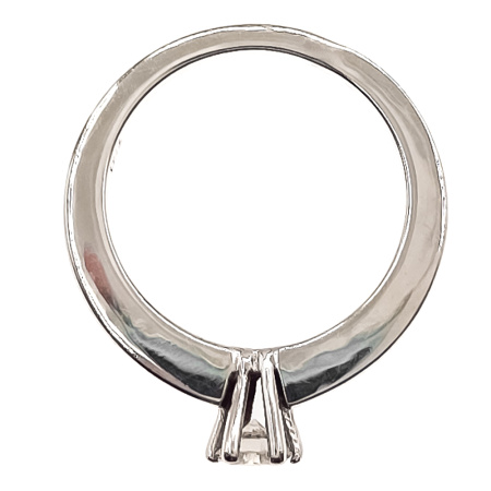 Кольцо из золота 585 пробы с бриллиантом