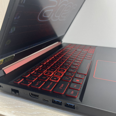 Ноутбук Acer Nitro 5 AN515-43-R9PL 15,6"/ AMD Ryzen 5 3550h/ 8 гб/ SSD 512 гб/ GTX 1650 4 гб 