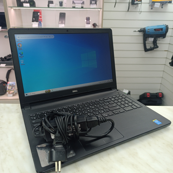Ноутбук DELL ttyfja00 15,6"/ Intel Core i3-5005U/ 4 Гб/ 256 Гб/