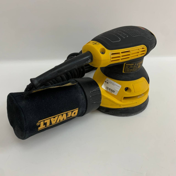 Шлифмашина DEWALT DWE6423 