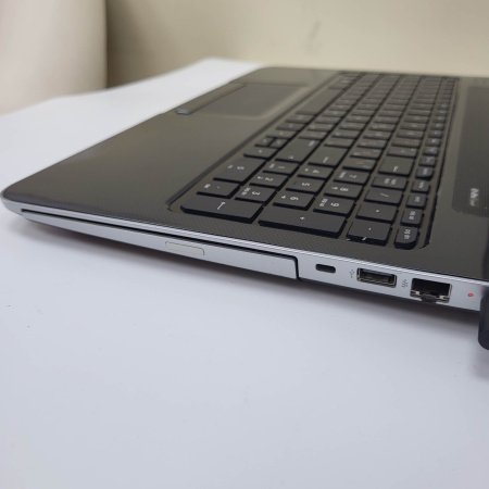 Ноутбук HP Pavilion 15-e011sr 15,6"/  AMD A4-5000M APU/ 8 Гб/ 1 Тб/ Radeon HD 8330 (1,5 ГГц, кэш-память 2 МБ)