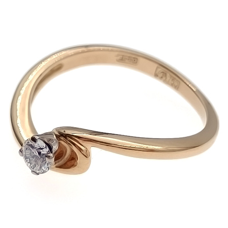 Кольцо из золота 750 пробы с бриллиантом