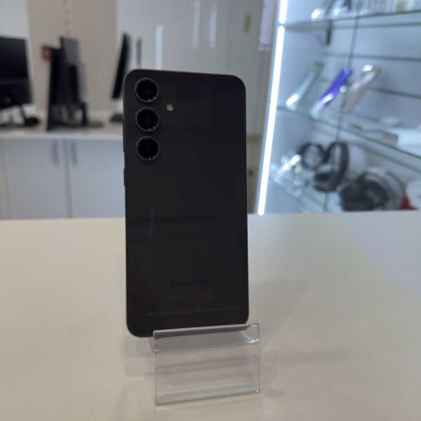 Мобильный телефон SAMSUNG S 24 FE 8/256 гб