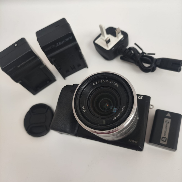 Камера SONY  a6000