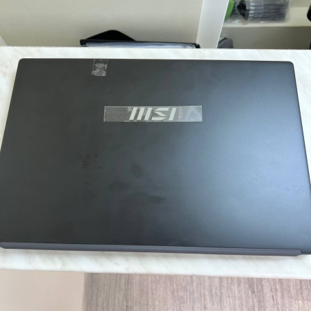 Ноутбук MSI Modern 15 MS-15HK B5M-002RU 15,6"/ Amd Ryzen 5 5625u/ 8 гб/ SSD 256 гб