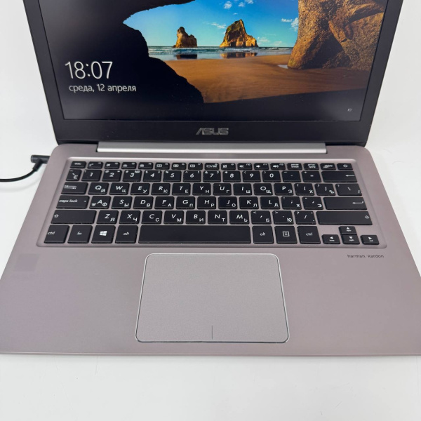 Ноутбук ASUS UX310U NotebookPC 13,3"/ Intel Core i5-7200U/ 8 Гб/ 1 Тб/