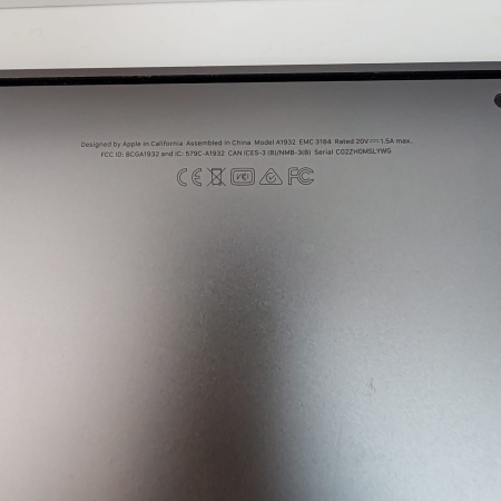 Ноутбук APPLE MacBook Air A1932 (2019)13,3"/ Intel Core i5 8210Y (1.6 - 3.6 ГГц, 2 ядра, 7 Вт)/ 8 Гб/ 128 Гб/ Int
