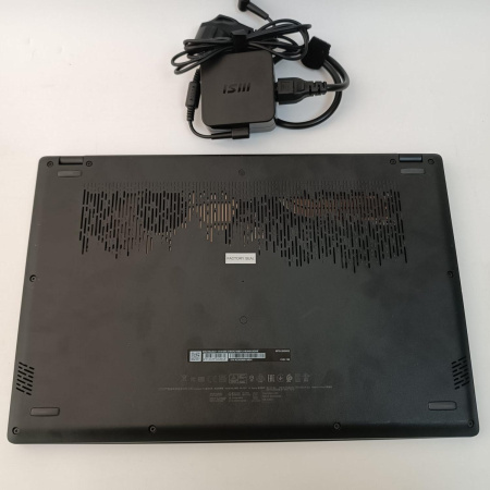 Ноутбук MSI 15b12m-215xru 15,6"/  Intel Core i3-1215U/ 8 Гб/ 256 Гб/  Intel UHD Graphics