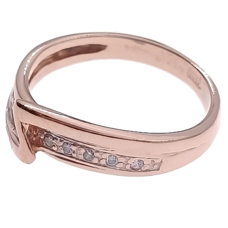 Кольцо из золота 585 пробы с бриллиантами