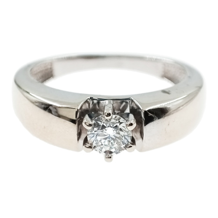 Кольцо из золота 585 пробы с бриллиантом