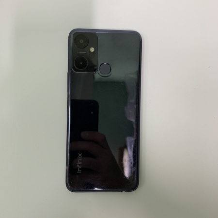 Мобильный телефон Infinix Smart 6 Plus 4/64 гб