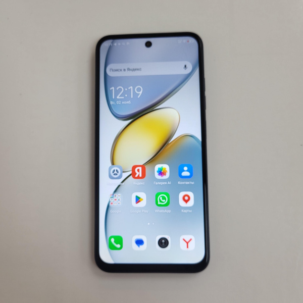 Мобильный телефон TECNO spark go 1 3/64 гб