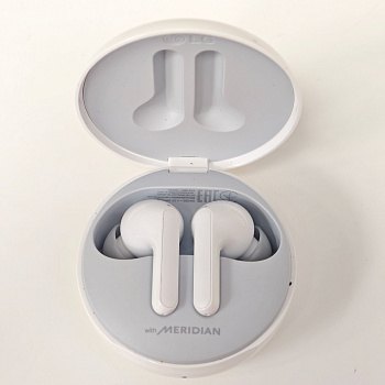 Наушники LG  tone meridian