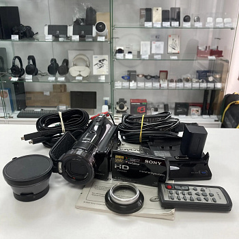 Видеокамера SONY  hdr-cx7