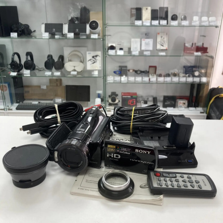 Видеокамера SONY  hdr-cx7