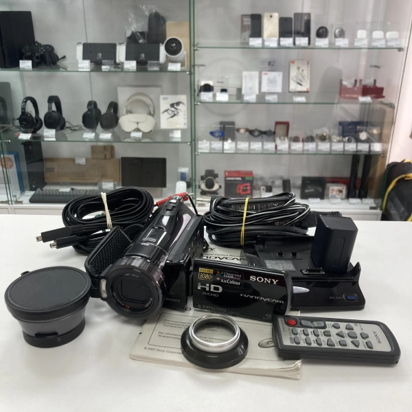 Видеокамера SONY  hdr-cx7