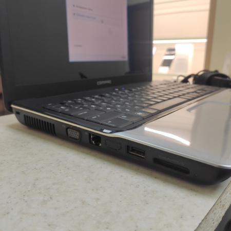 Ноутбук HP Compaq Presario CQ61 15,6"/ 3 гб/ HDD 240 гб