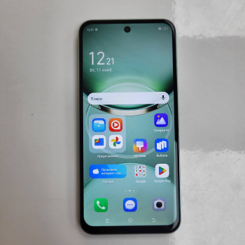 Мобильный телефон TECNO Spark 30C 4/128 гб