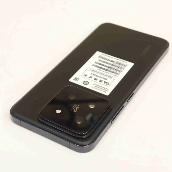 Мобильный телефон XIAOMI 14 16/1 тб