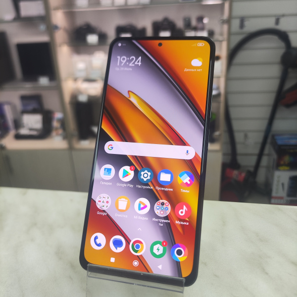 Мобильный телефон XIAOMI POCO F3 6/128 гб