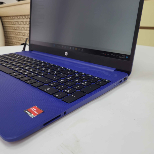 Ноутбук HP 15s-eq1432ur 15,6"/ AMD Ryzen 3 3250U/ 8 Гб/ 256 Гб/