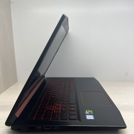 Ноутбук Acer Nitro 5 AN515-52-77E3 15,6"/ Intel Core i7-8750H/ 8 гб/ SSD 256 гб/ Nvidia Geforce GTX 1050 ti 4 гб