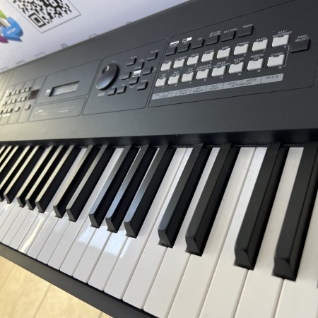 Синтезатор Yamaha MX88BK